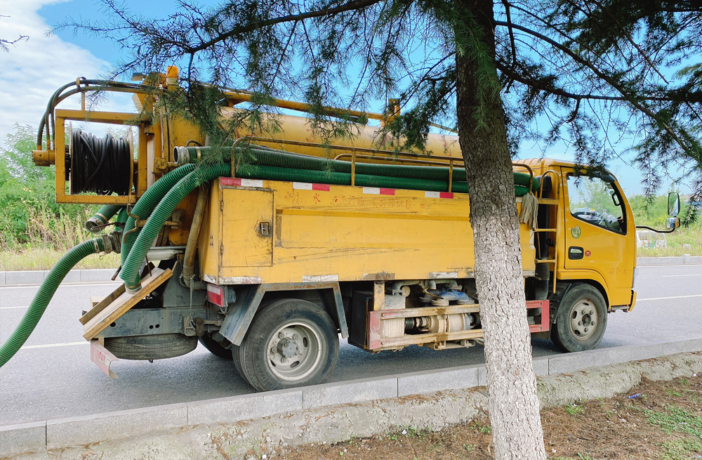 283青石村清洗抽粪车